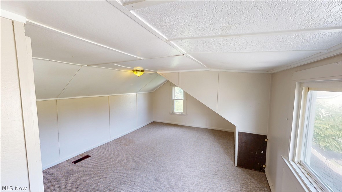 34 W Lewis Street Struthers OH 44471