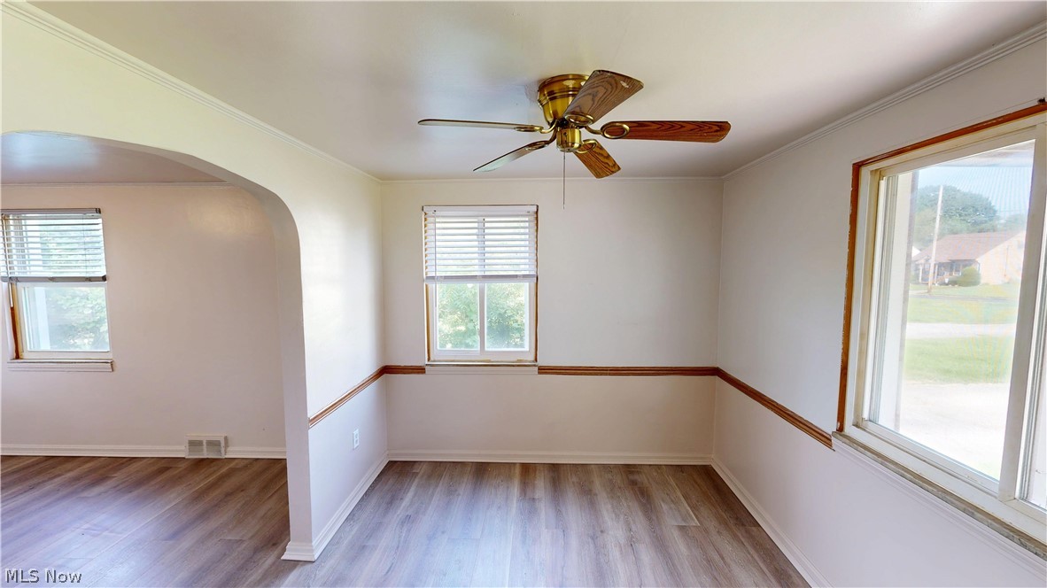 34 W Lewis Street Struthers OH 44471