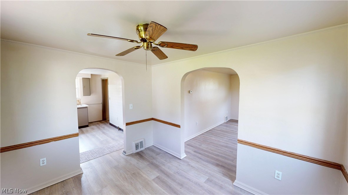 34 W Lewis Street Struthers OH 44471