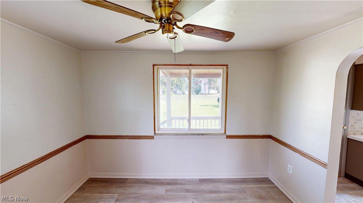 34 W Lewis Street Struthers OH 44471