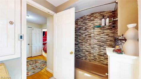 19334 Frazier Drive Rocky River OH 44116