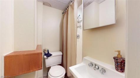 19334 Frazier Drive Rocky River OH 44116
