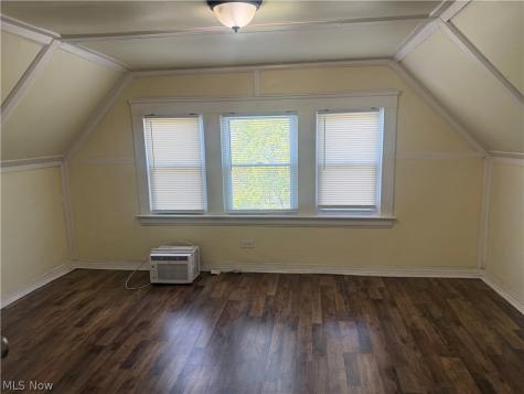 10318 Somerset Avenue Cleveland OH 44108