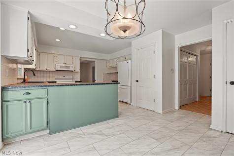 7313 Marblehead Drive Hudson OH 44236