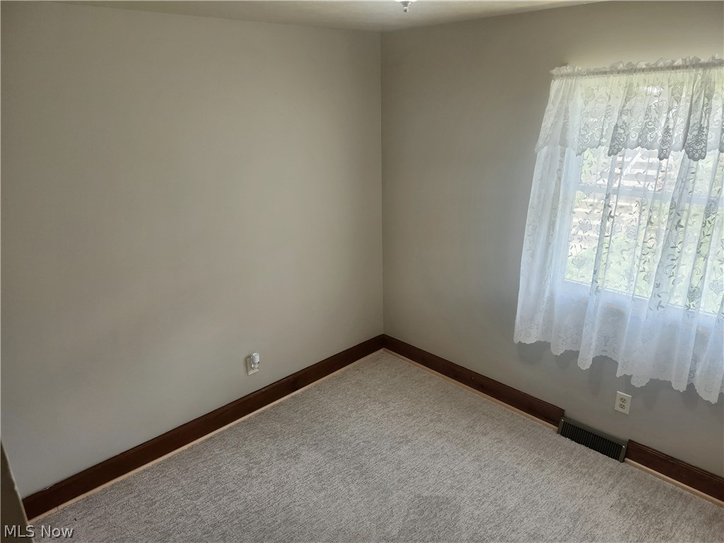 141 Sycamore Street Mingo Junction OH 43938