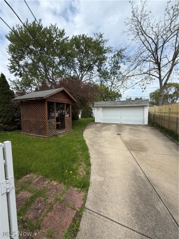 13912 Liberty Avenue Cleveland OH 44135