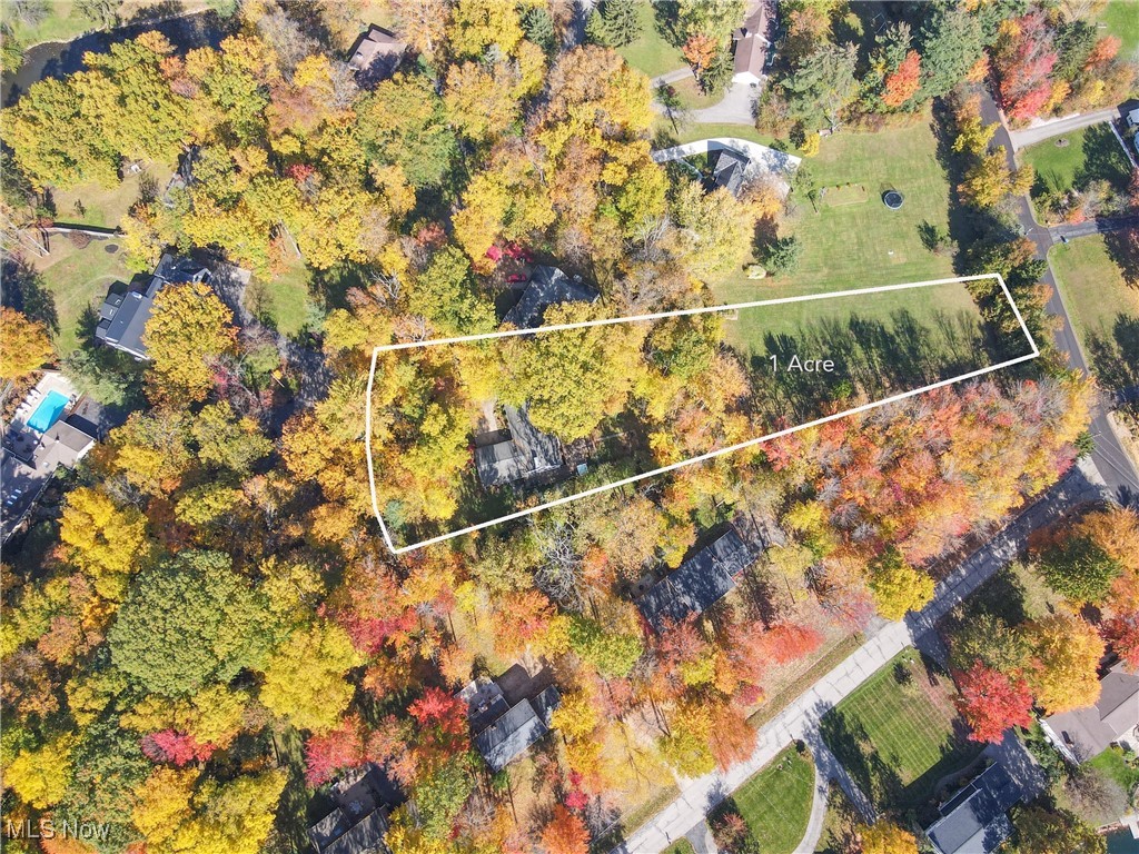 37 Sugar Bush Lane Chagrin Falls OH 44022