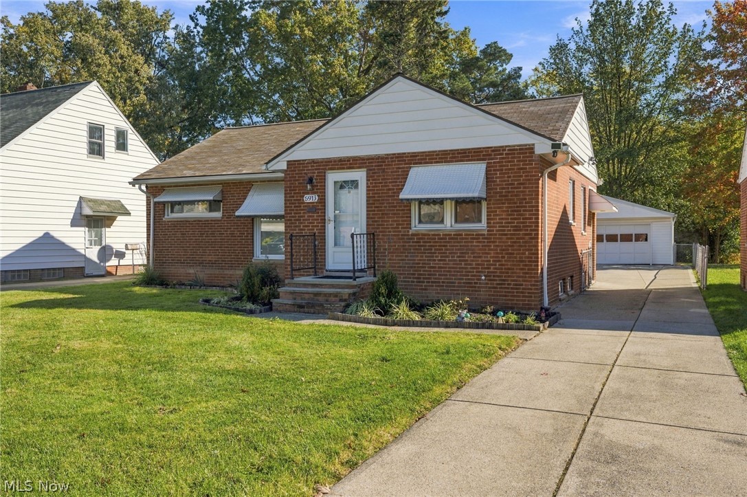 5913 Monica Lane Garfield Heights OH 44125