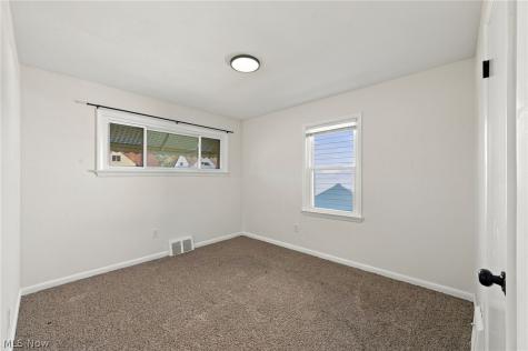 5913 Monica Lane Garfield Heights OH 44125