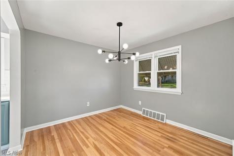 5913 Monica Lane Garfield Heights OH 44125