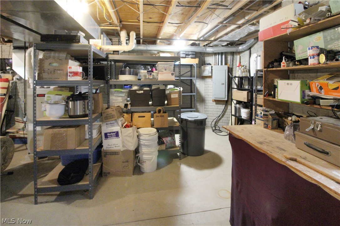 9775 W Bloom Road Port Clinton OH 43449