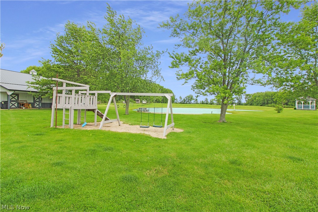 9775 W Bloom Road Port Clinton OH 43449