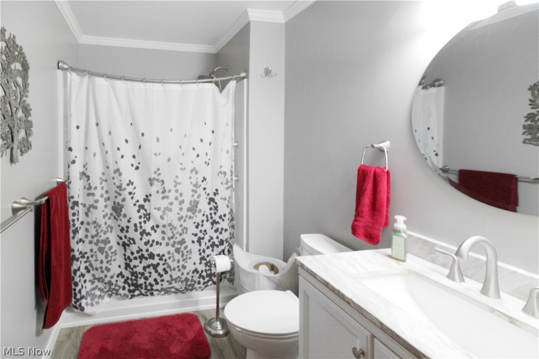 9775 W Bloom Road Port Clinton OH 43449