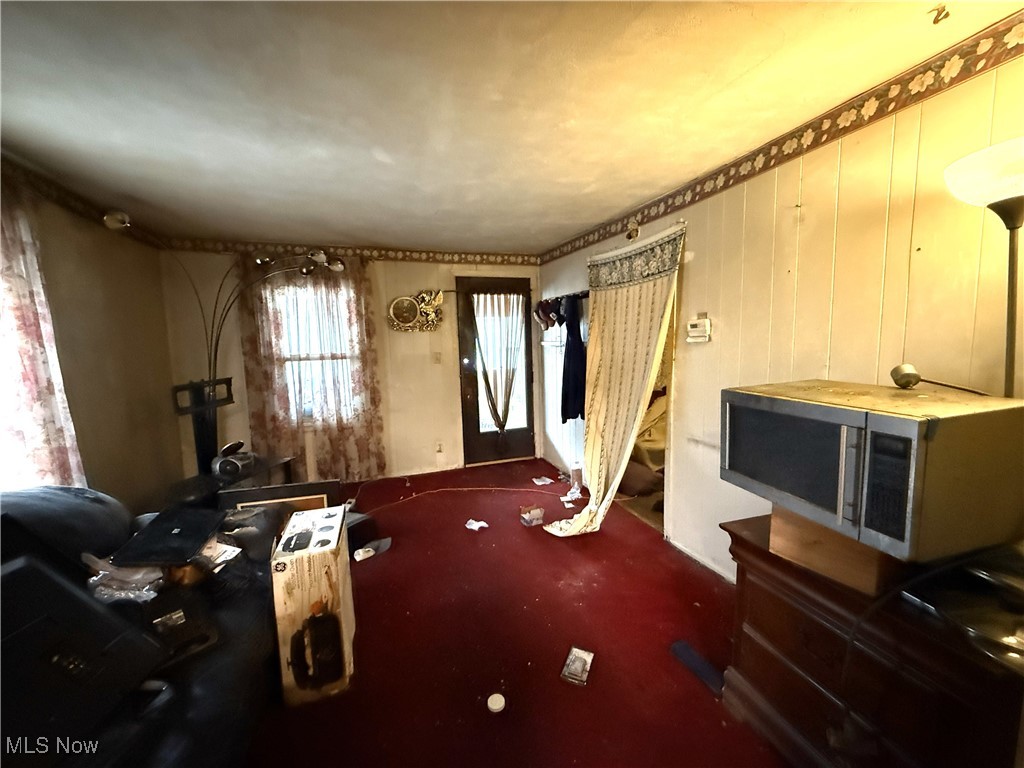 2194 Regina Road Akron OH 44320