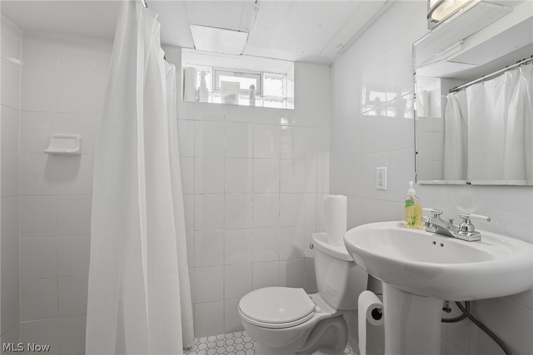 2679 Walnut Boulevard Ashtabula OH 44004