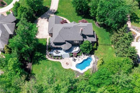 560 Club Drive Aurora OH 44202