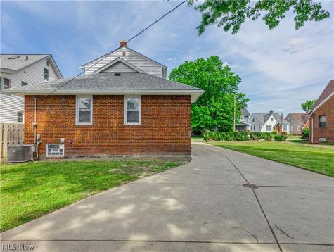 4084 W 50th Street Cleveland OH 44144