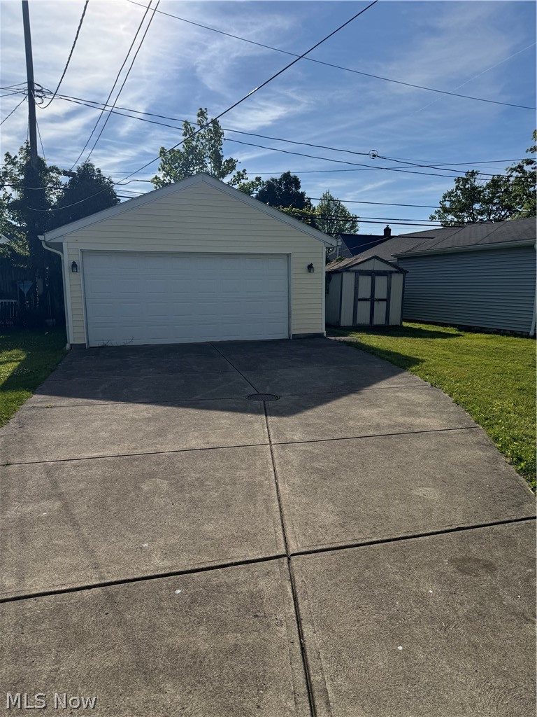 1572 Woodrow Avenue Mayfield Heights OH 44124