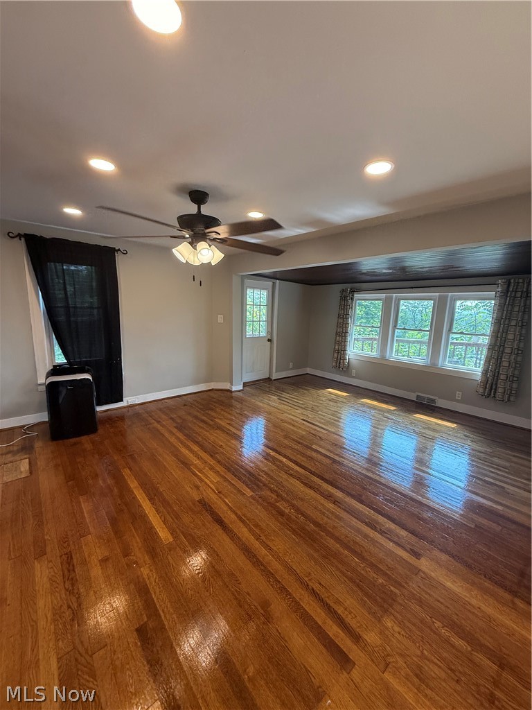 713 Grace Avenue Coshocton OH 43812