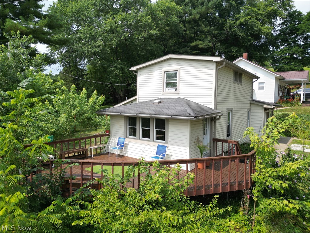 713 Grace Avenue Coshocton OH 43812