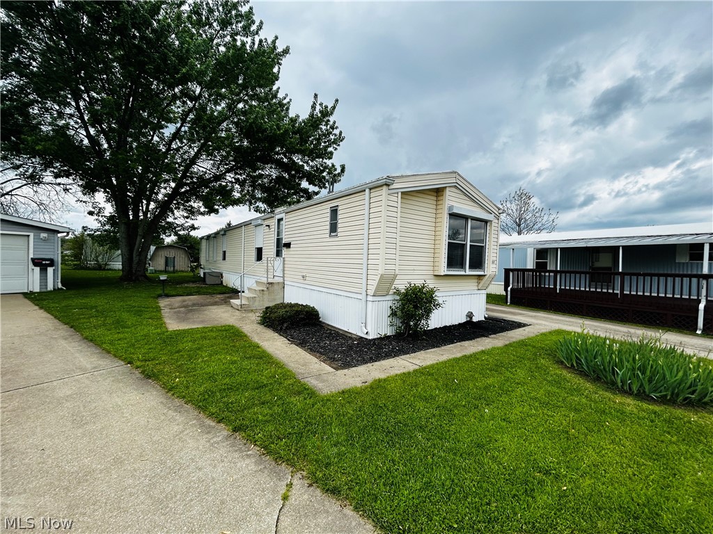 1517 Lady Anne Streetsboro OH 44241