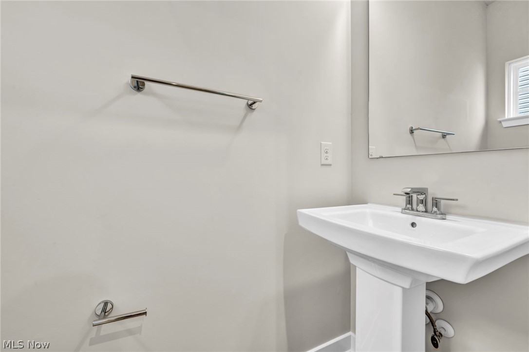 441 Hidden Feather Drive Chardon OH 44024