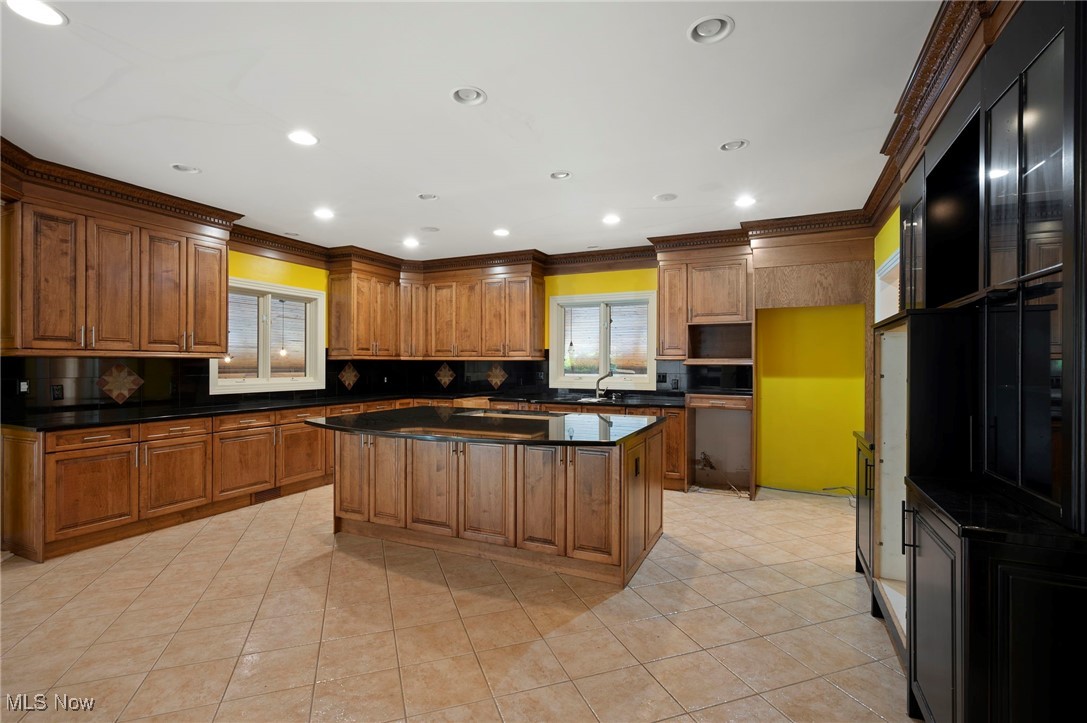769 Village Trail Gates Mills OH 44040
