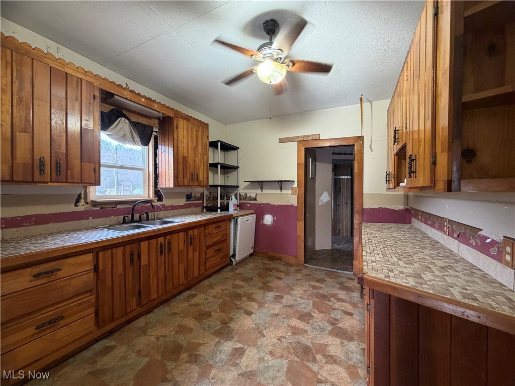 80860 Davis Street Tippecanoe OH 44699