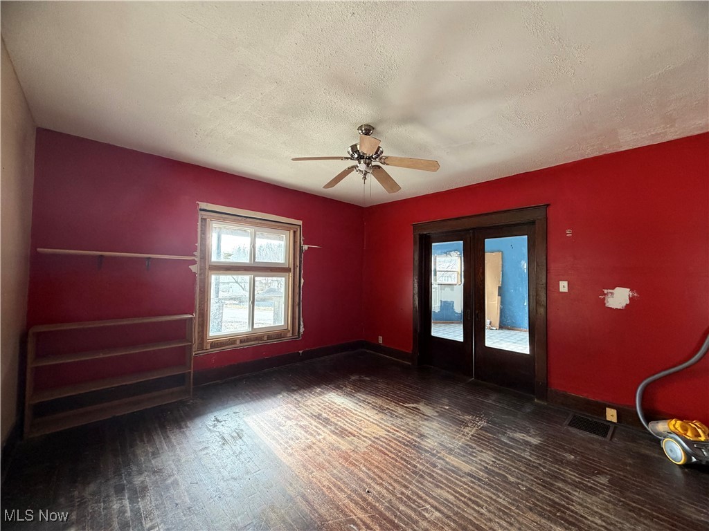 80860 Davis Street Tippecanoe OH 44699