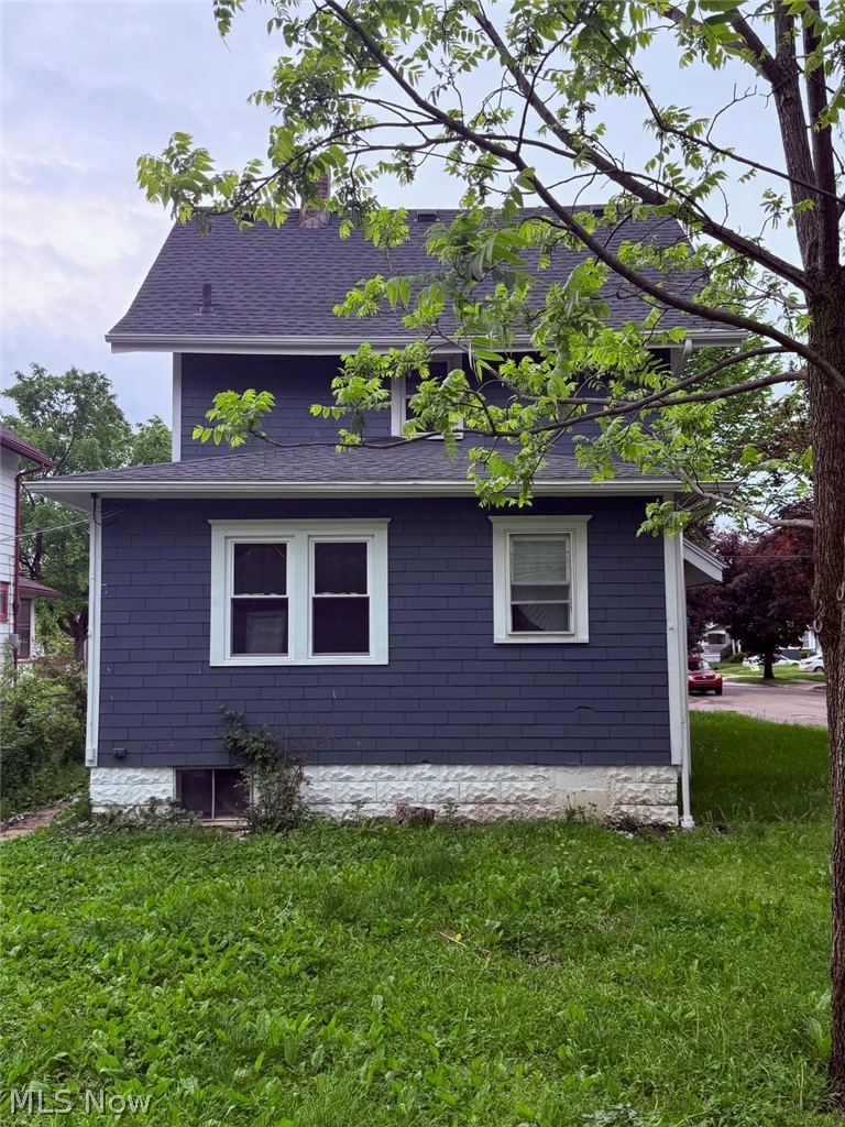 2183 25th Street SW Akron OH 44314