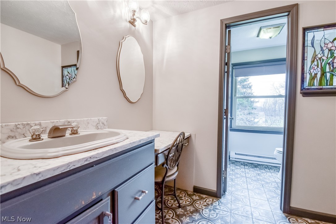 7857 Lester Drive Leroy OH 44077