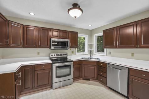 431 Avon Point Avenue Avon Lake OH 44012