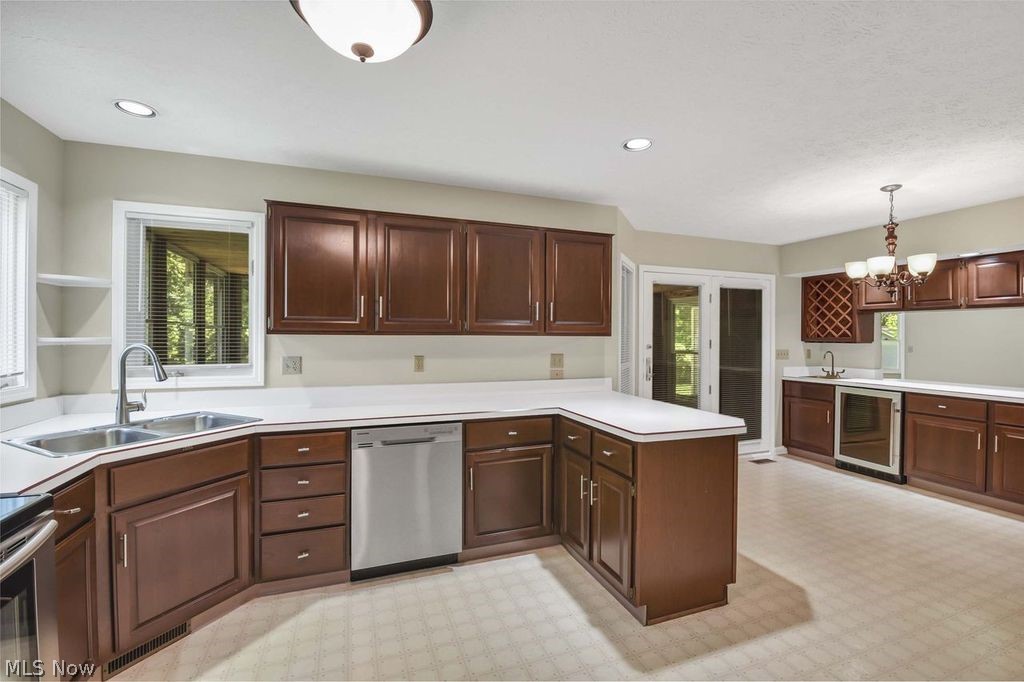431 Avon Point Avenue Avon Lake OH 44012
