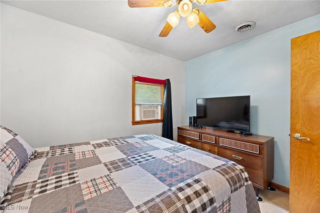 43 S Van Buren Avenue Barberton OH 44203