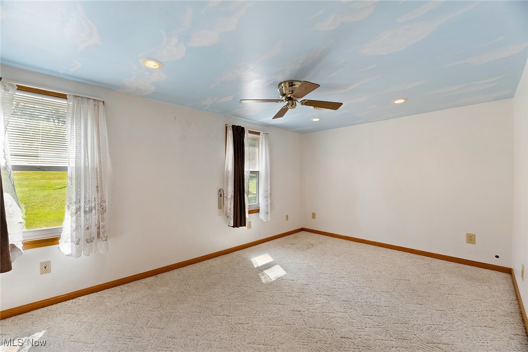 43 S Van Buren Avenue Barberton OH 44203