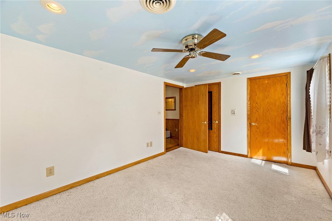 43 S Van Buren Avenue Barberton OH 44203