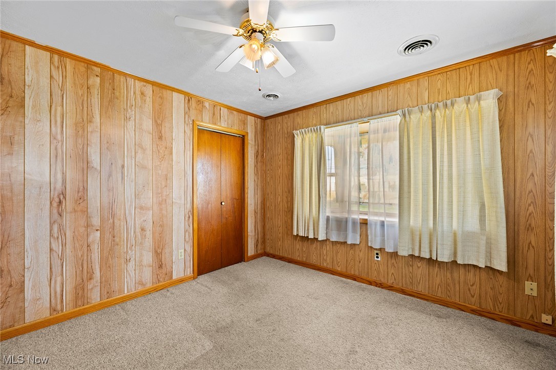 43 S Van Buren Avenue Barberton OH 44203