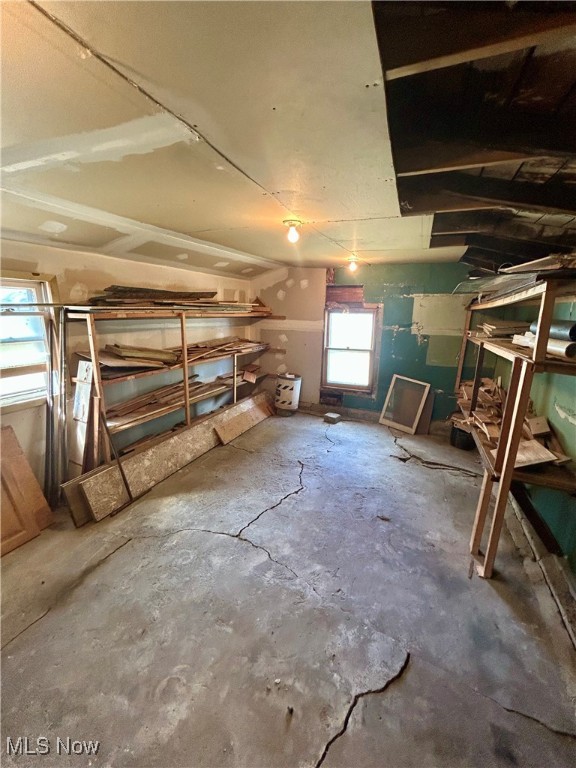 43 S Van Buren Avenue Barberton OH 44203