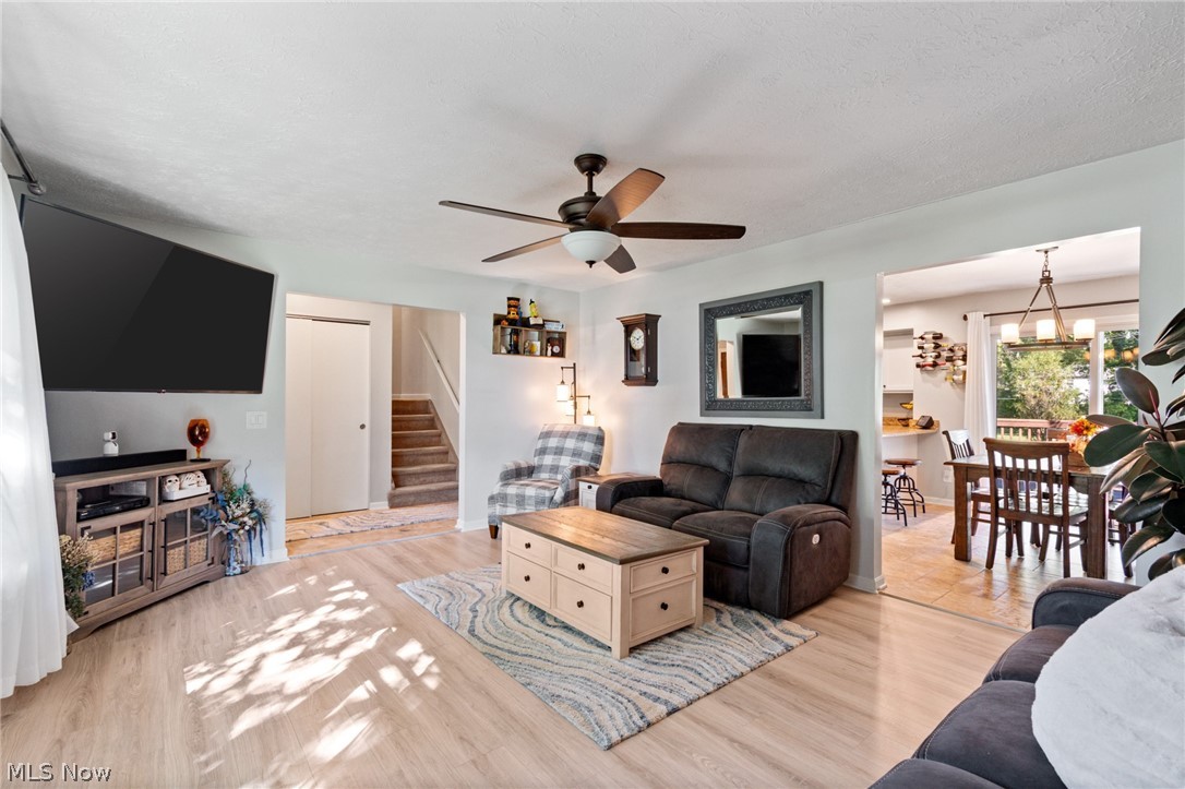 1173 Desert Street NE Uniontown OH 44685