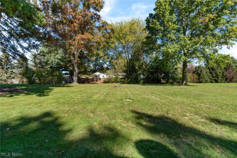 1173 Desert Street NE Uniontown OH 44685