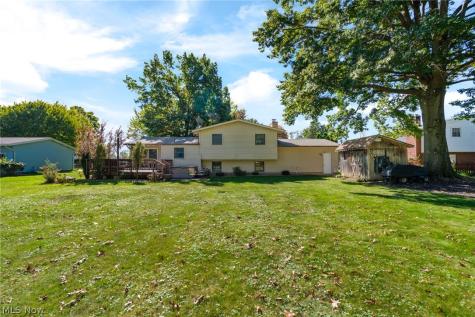 1173 Desert Street NE Uniontown OH 44685