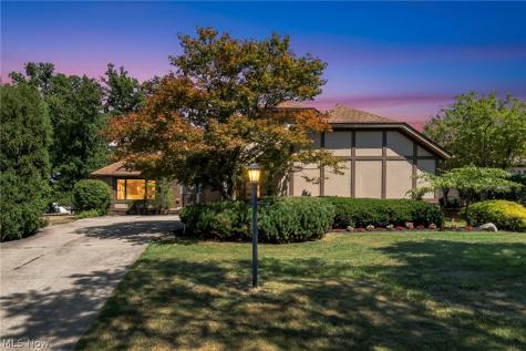 7791 Edgewood Lane Seven Hills OH 44131