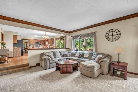 7791 Edgewood Lane Seven Hills OH 44131