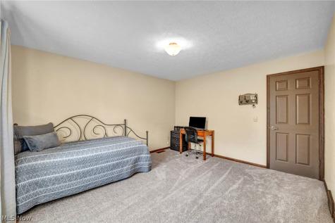 7791 Edgewood Lane Seven Hills OH 44131
