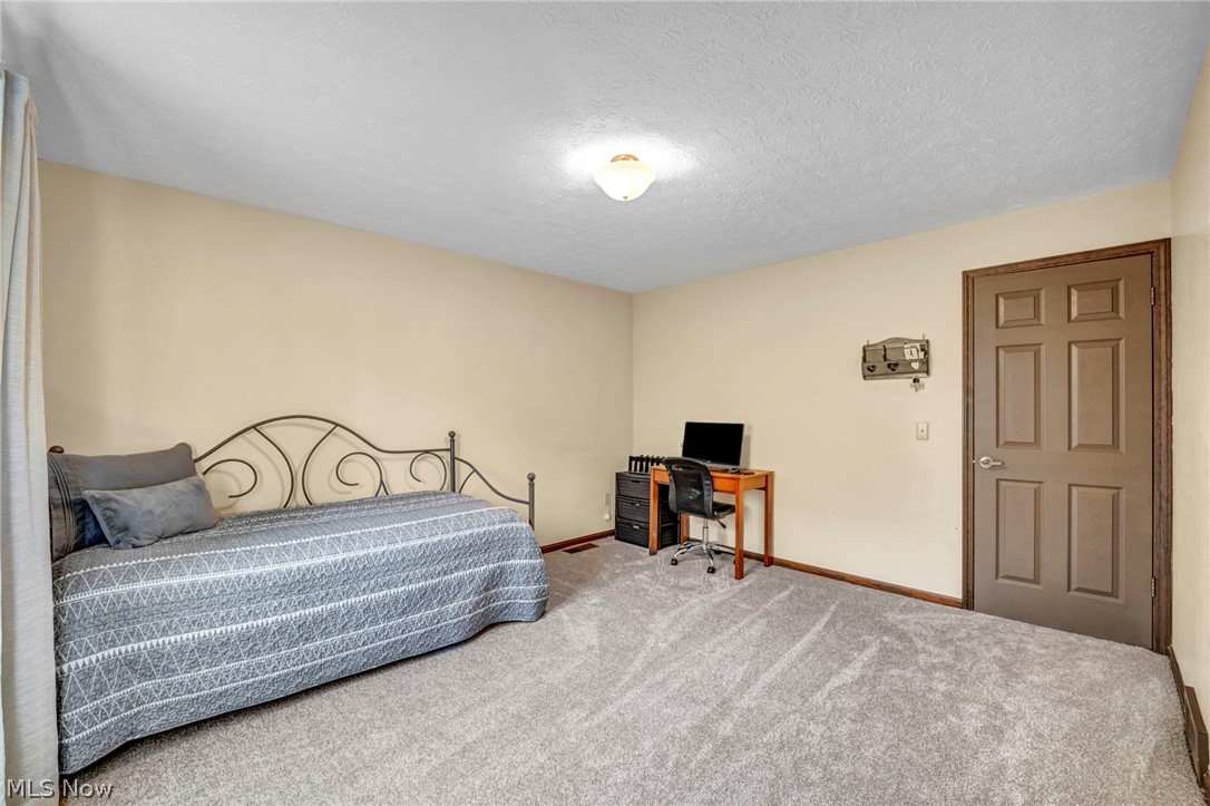 7791 Edgewood Lane Seven Hills OH 44131