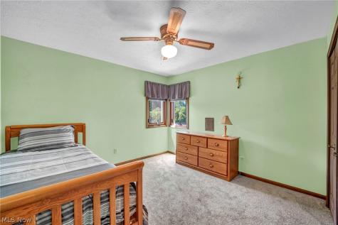 7791 Edgewood Lane Seven Hills OH 44131