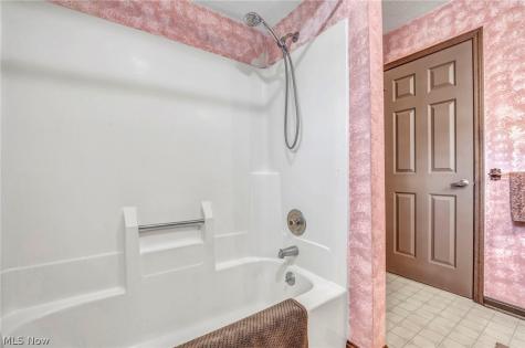 7791 Edgewood Lane Seven Hills OH 44131