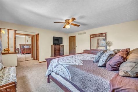 7791 Edgewood Lane Seven Hills OH 44131