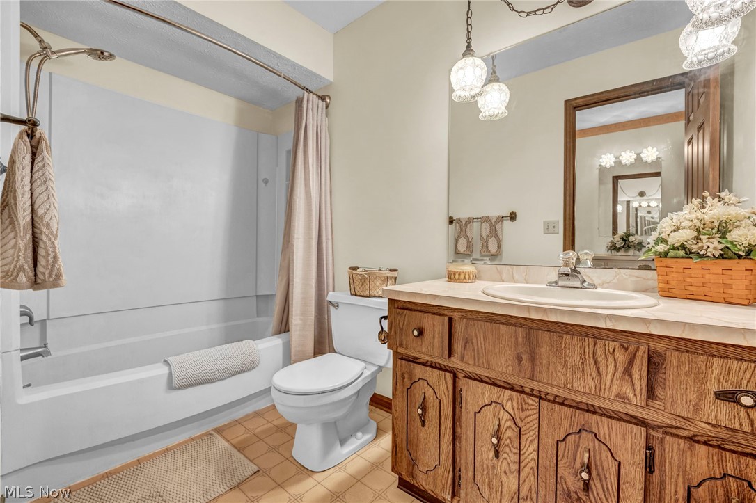 7791 Edgewood Lane Seven Hills OH 44131