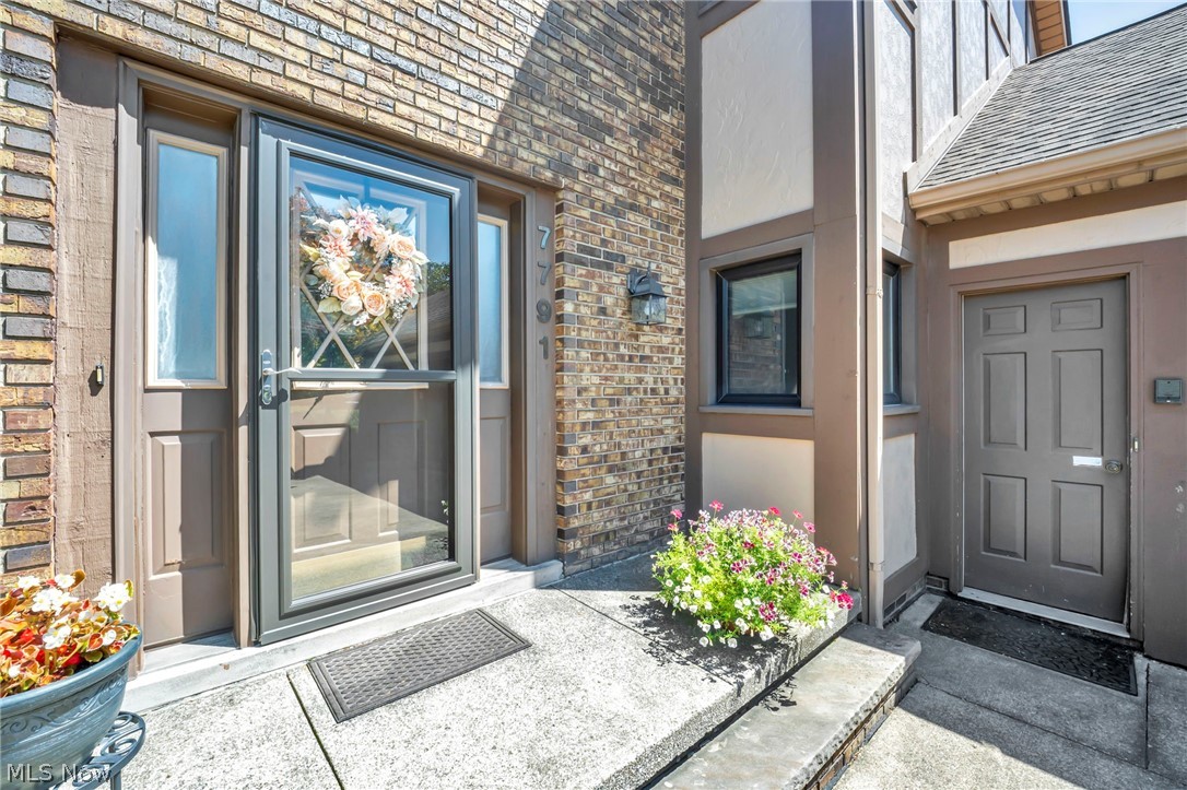 7791 Edgewood Lane Seven Hills OH 44131